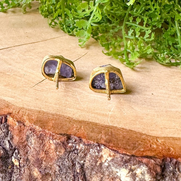 Raw Druzy Rough Amethyst Stone Handcrafted Gold Plated Wrapped Stud Earrings - Picture 2 of 4